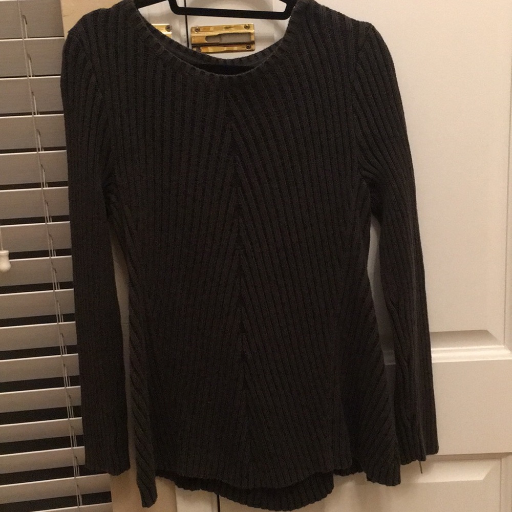 Army green sweater